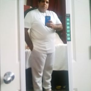 Meet your Posher, Luis